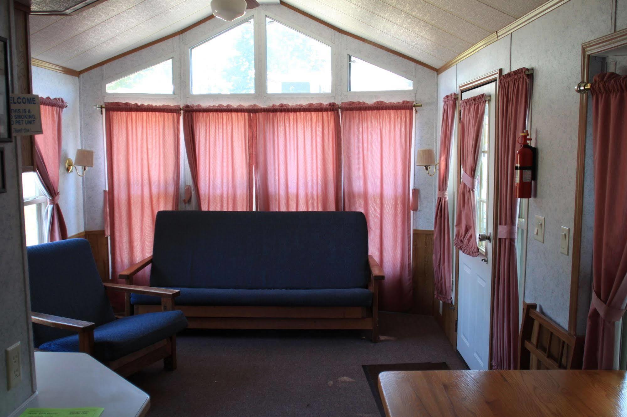 Circle M Rv & Camping Resort - Caravan Park Millersville Exterior photo